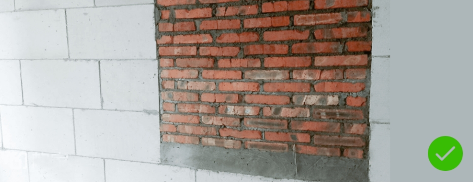 加氣塊墻體在門洞兩側(cè)、門洞頂部、電視機位是否有加固措施？