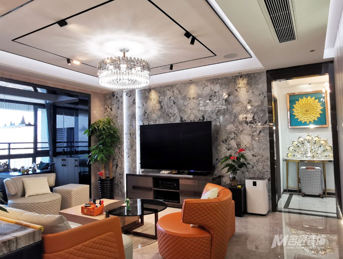 華盈愛情灣169平米現(xiàn)代設(shè)計案例